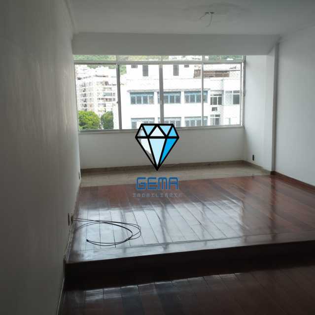 Apartamento à venda com 2 quartos, 80m² - Foto 1