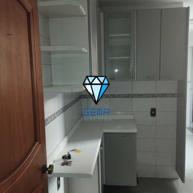 Apartamento à venda com 2 quartos, 80m² - Foto 13