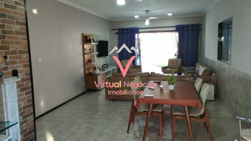 Casa à venda com 3 quartos, 230m² - Foto 16