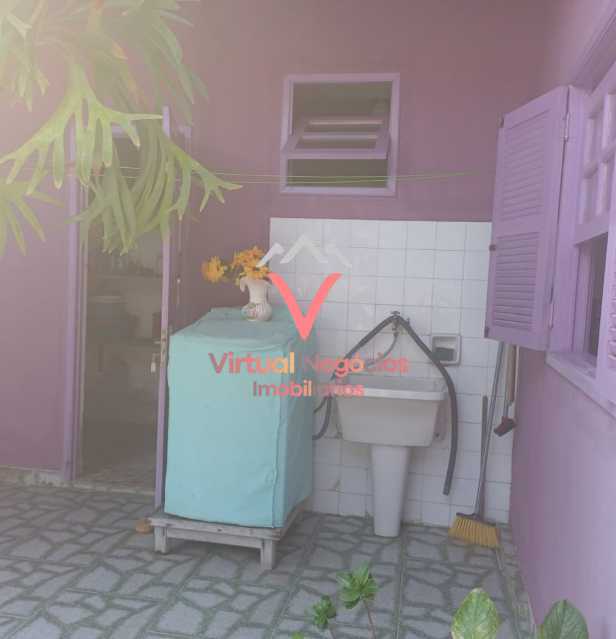 Casa à venda com 5 quartos, 210m² - Foto 10