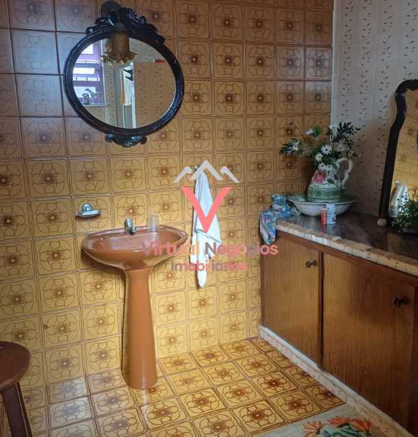 Casa à venda com 5 quartos, 210m² - Foto 26