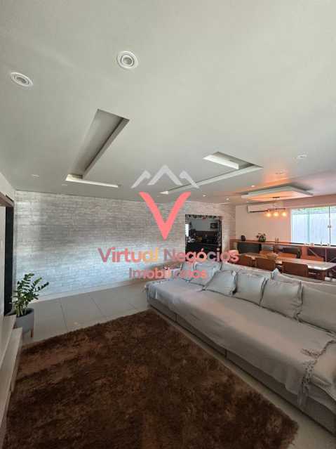 Casa, 3 quartos, 240 m² - Foto 1