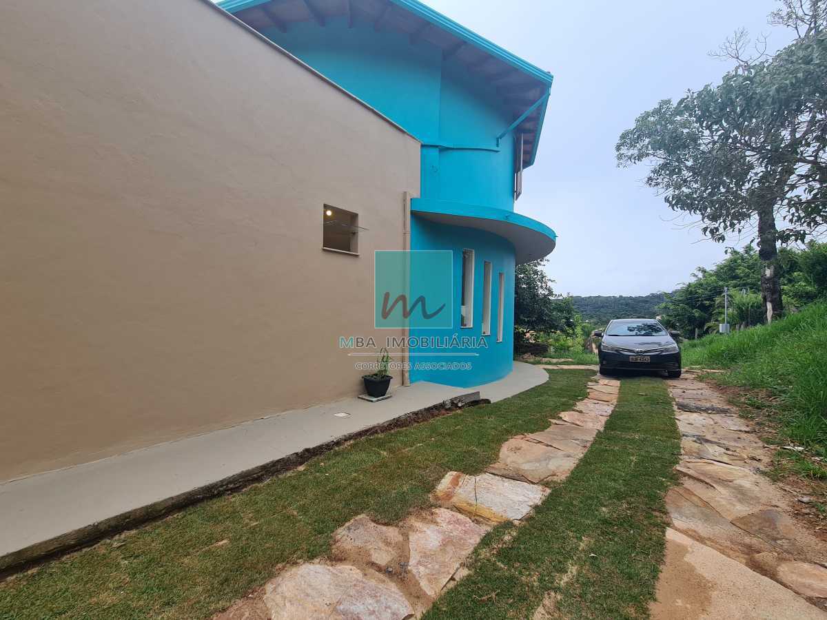 Casa de Condomínio à venda com 4 quartos, 250m² - Foto 18