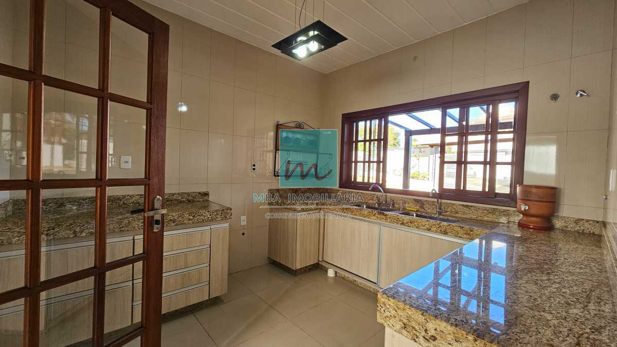 Casa de Condomínio à venda com 5 quartos, 380m² - Foto 8