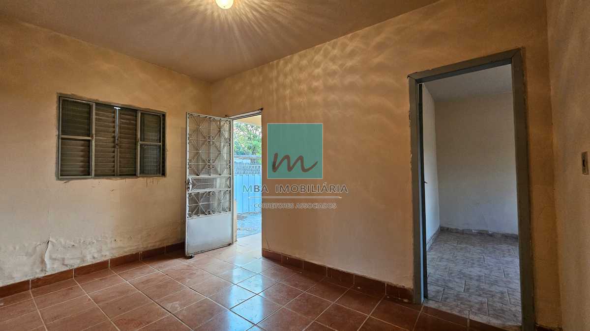 Casa à venda com 2 quartos, 56m² - Foto 9