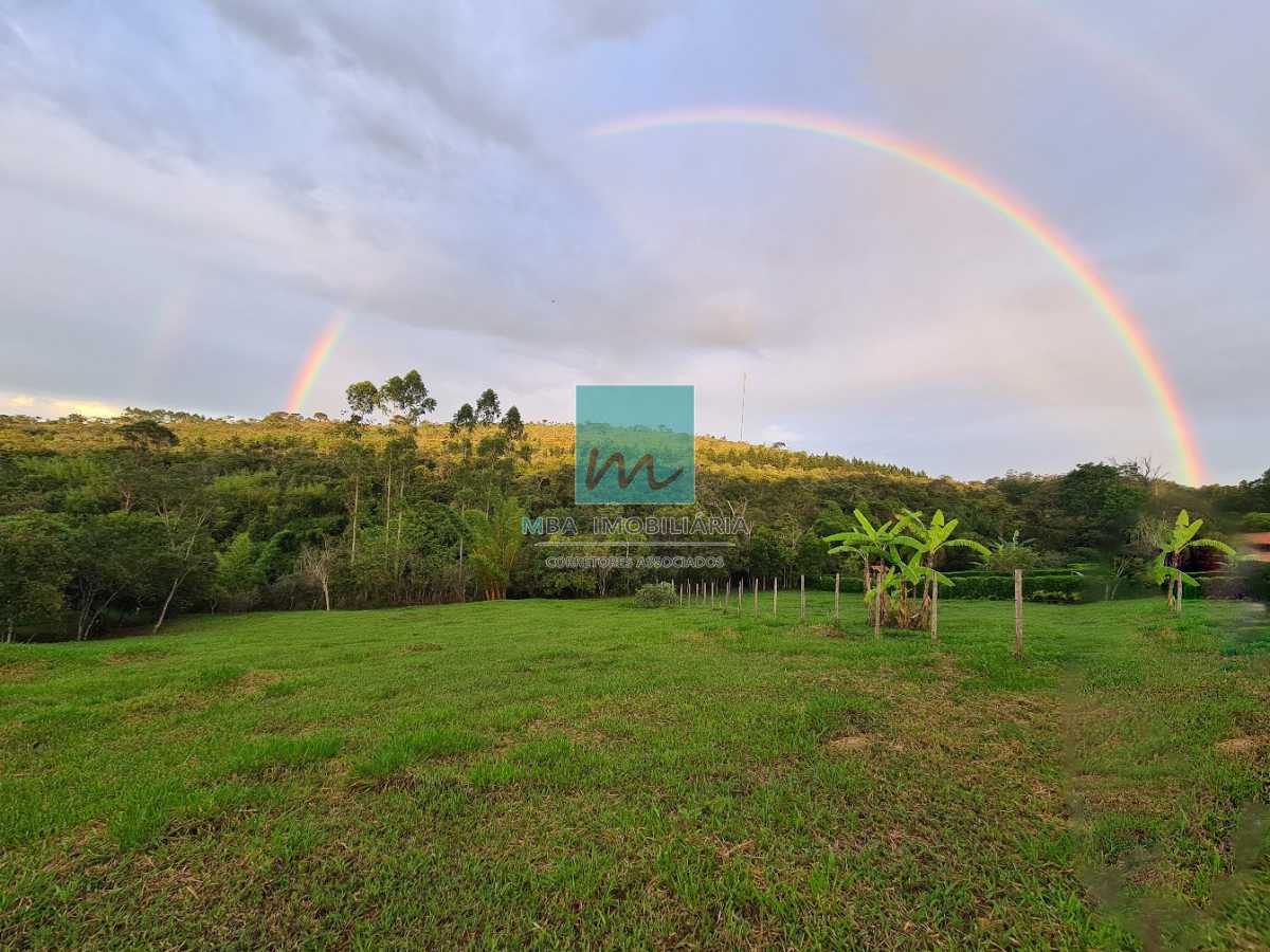 Casa à venda com 2 quartos, 56m² - Foto 14