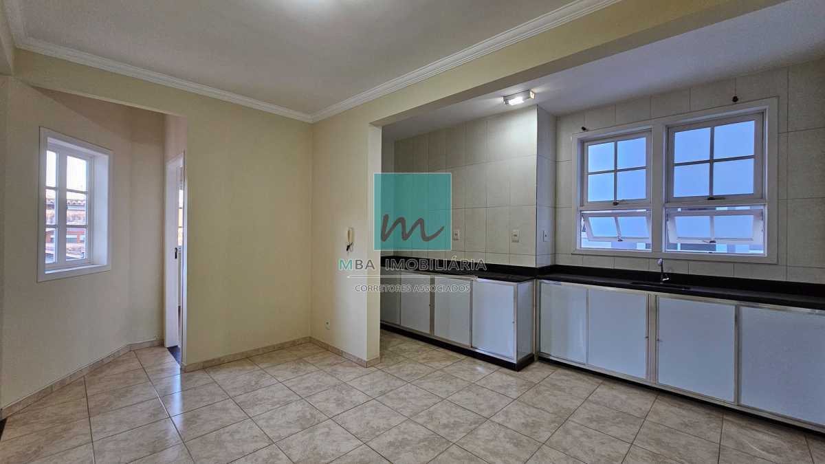 Apartamento à venda com 3 quartos, 86m² - Foto 11