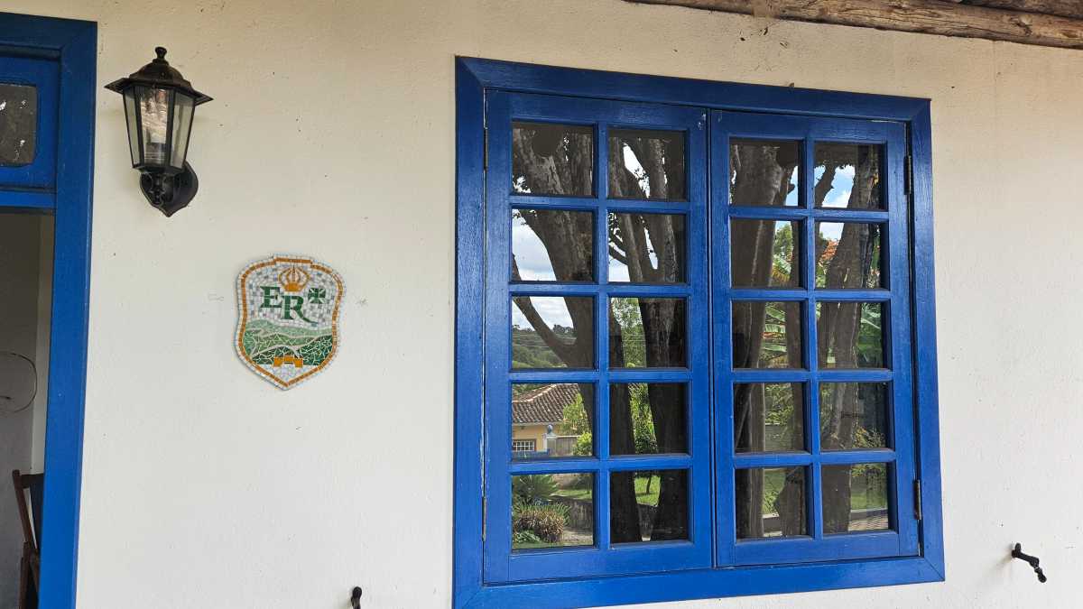 Casa à venda com 6 quartos, 140m² - Foto 9