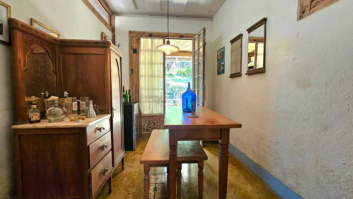 Casa à venda com 6 quartos, 140m² - Foto 11