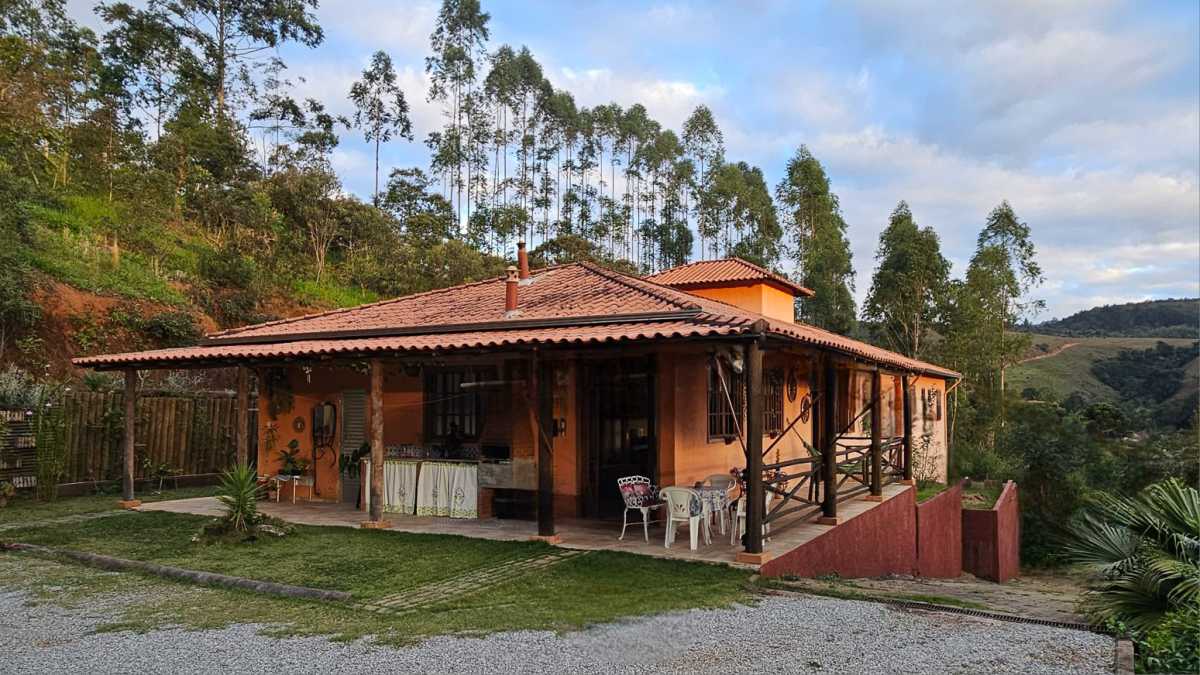Casa à venda com 6 quartos, 290m² - Foto 8
