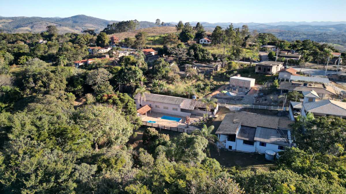 Chácara à venda com 7 quartos, 356m² - Foto 23