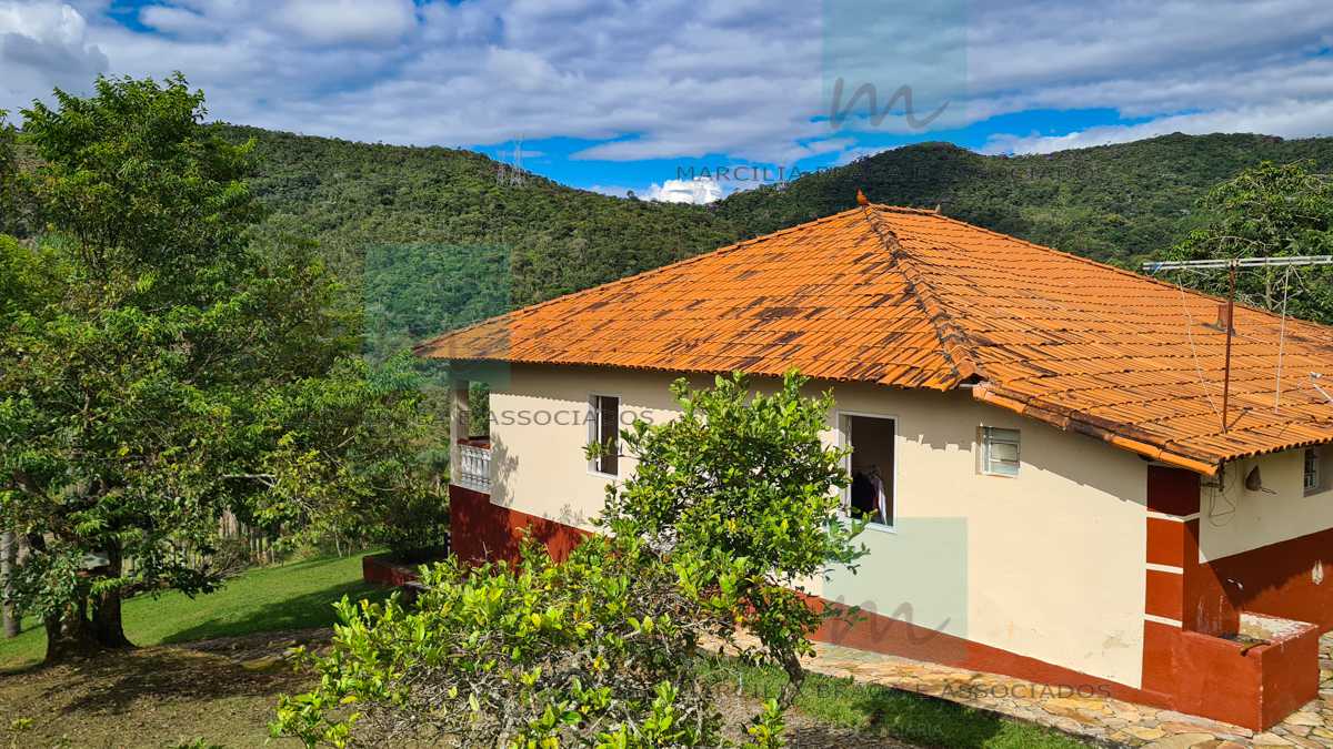 Fazenda à venda com 4 quartos, 832000m² - Foto 2