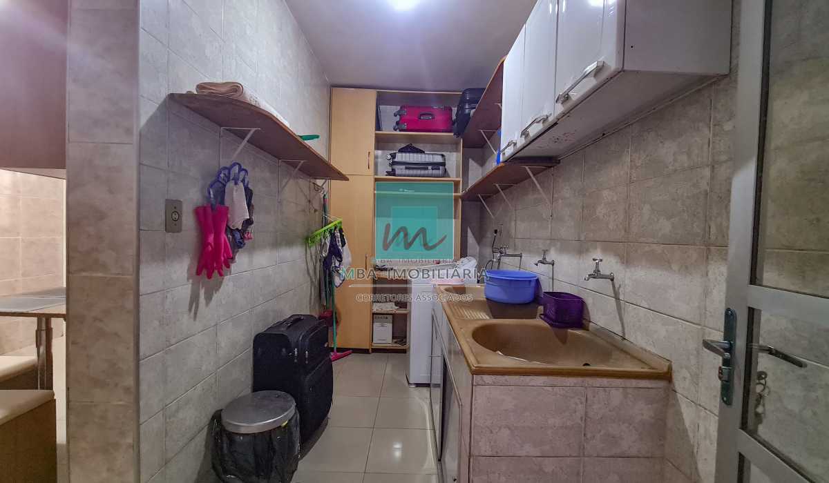 Casa à venda com 11 quartos, 250m² - Foto 16