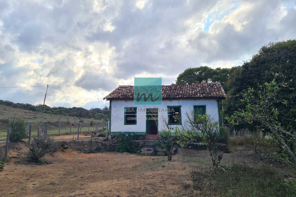 Sítio à venda com 6 quartos, 8000 - Foto 1