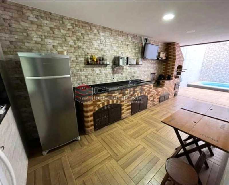 Casa, 4 quartos, 228 m² - Foto 1