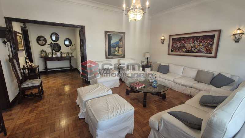 Apartamento, 4 quartos, 196 m² - Foto 2