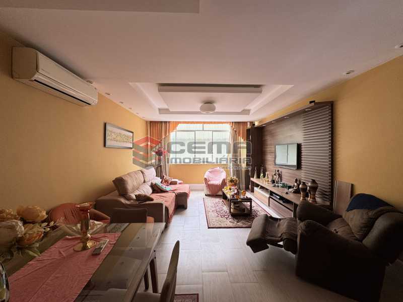 Apartamento, 3 quartos, 128 m² - Foto 2