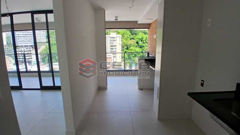 Cobertura, 3 quartos, 243 m² - Foto 5