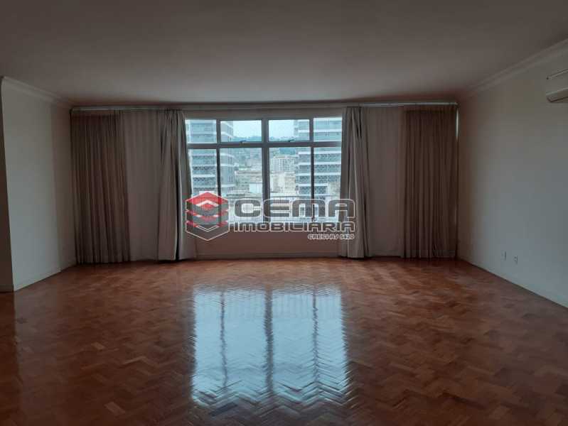 Apartamento, 3 quartos, 216 m² - Foto 2