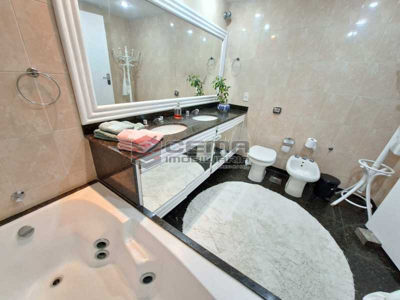 Cobertura, 3 quartos, 231 m² - Foto 11