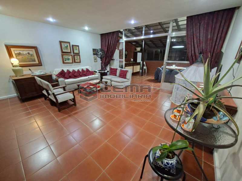 Cobertura, 3 quartos, 231 m² - Foto 2