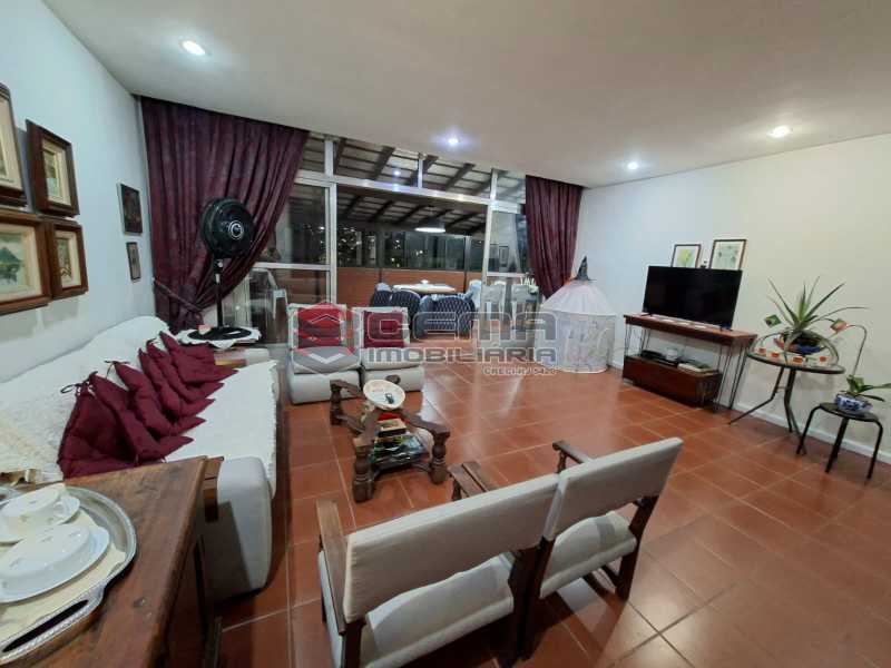 Cobertura, 3 quartos, 231 m² - Foto 3
