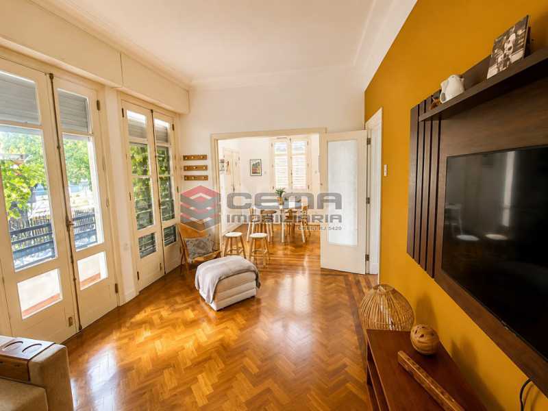 Apartamento, 3 quartos, 200 m² - Foto 2