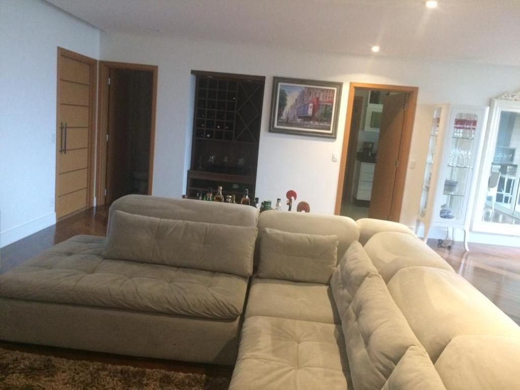 Apartamento à venda com 3 quartos, 228m² - Foto 7