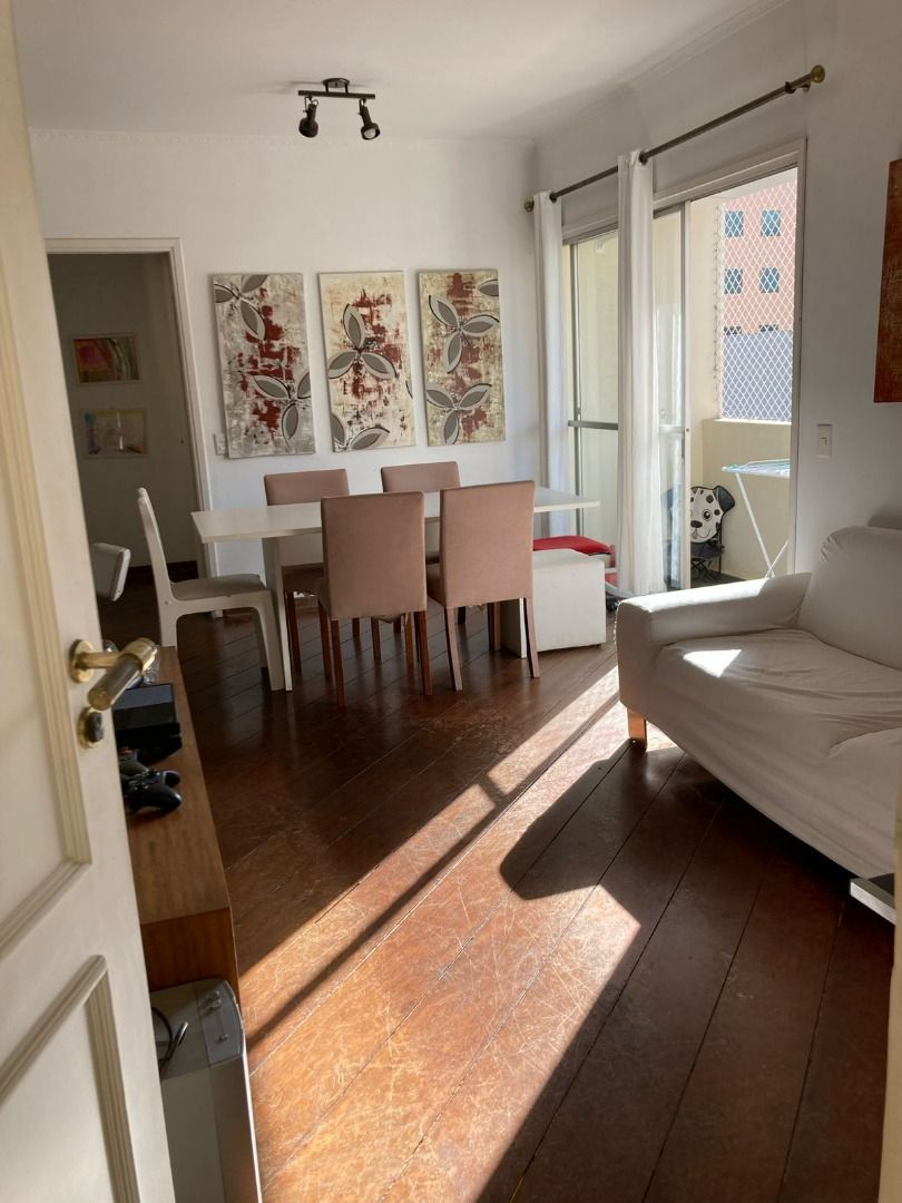 Apartamento à venda com 3 quartos, 110m² - Foto 1