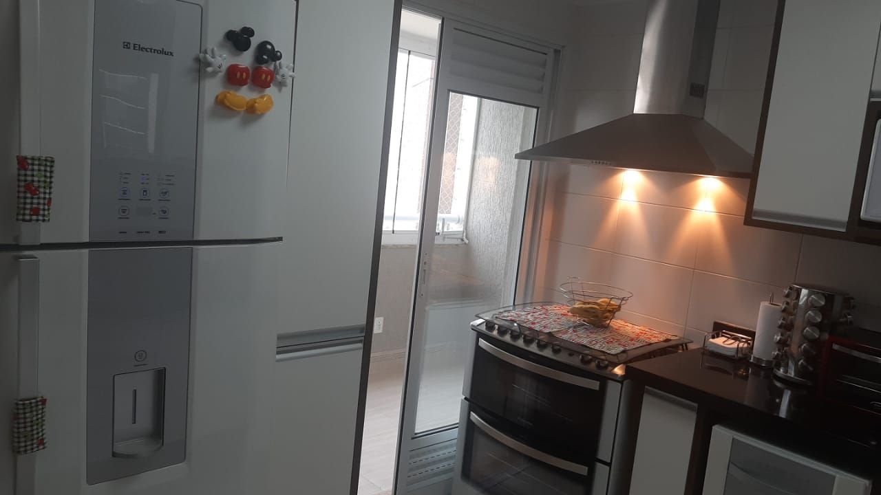 Apartamento à venda com 3 quartos, 198m² - Foto 10