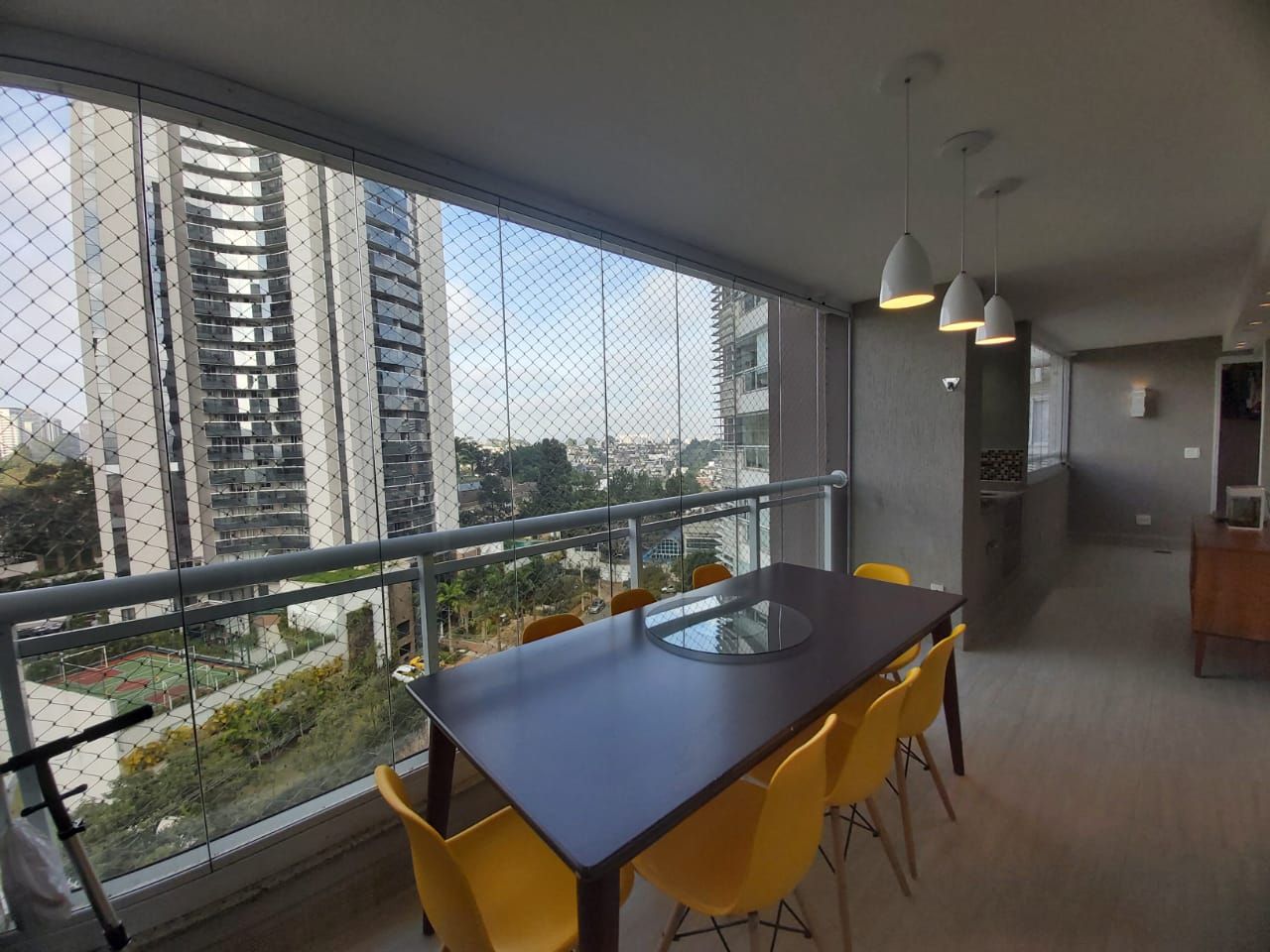 Apartamento à venda com 3 quartos, 198m² - Foto 1