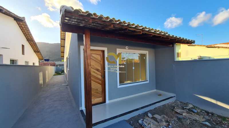 Casa à venda com 2 quartos, 69m² - Foto 1