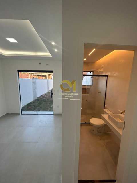 Casa à venda com 2 quartos, 90m² - Foto 11