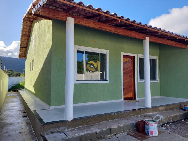 Casa à venda com 2 quartos, 73m² - Foto 1