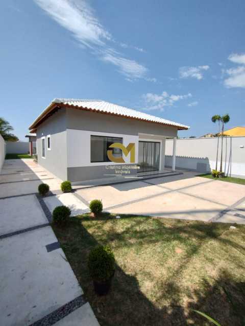 Casa à venda com 3 quartos, 138m² - Foto 1