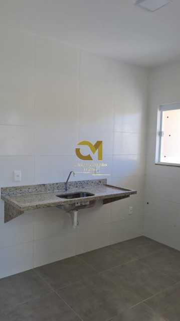 Casa à venda com 2 quartos, 70m² - Foto 14