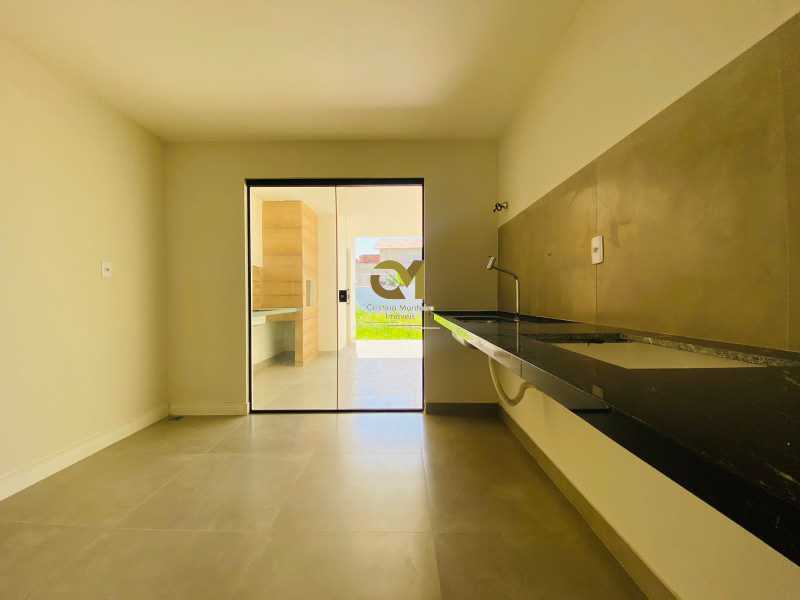 Casa à venda com 3 quartos, 110m² - Foto 14