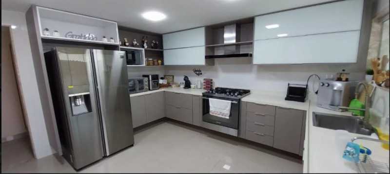 Casa, 4 quartos, 258 m² - Foto 9