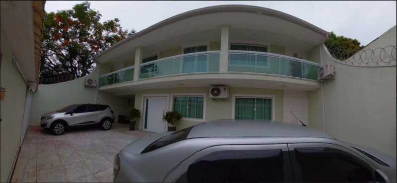 Casa, 4 quartos, 258 m² - Foto 1