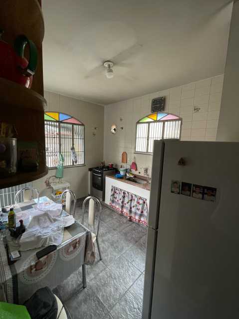 Casa à venda com 4 quartos, 150m² - Foto 14