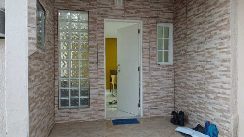 Casa à venda com 2 quartos, 120m² - Foto 4
