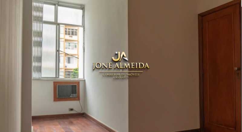 Apartamento à venda com 2 quartos, 70m² - Foto 9