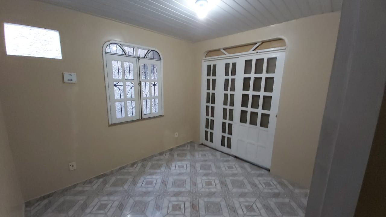 Casa com 6 dormitórios à venda, 200 m² por RS 320.000 - Monte das Oliveiras - Manaus-AM