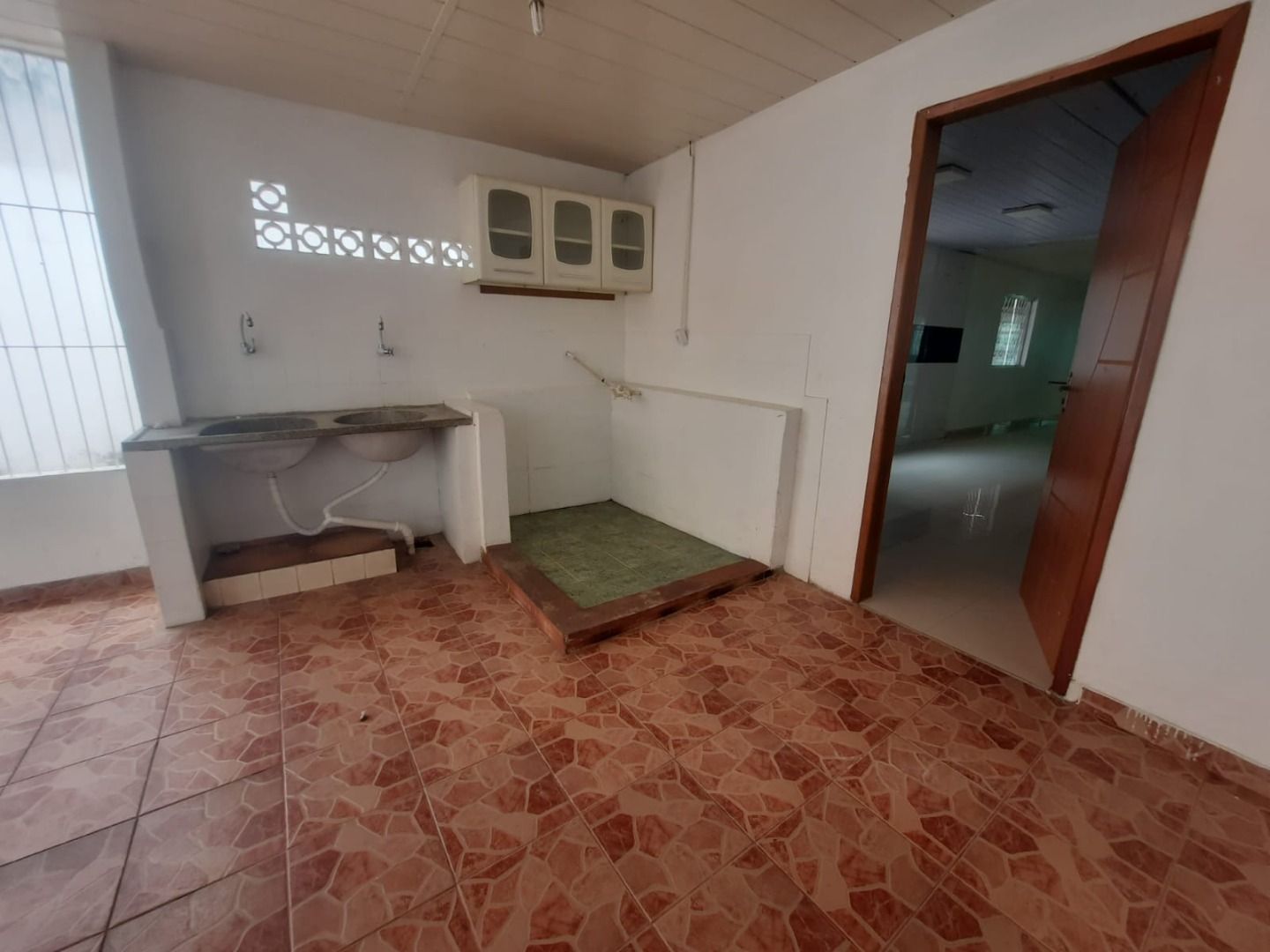 Casa para alugar com 3 quartos, 180m² - Foto 24