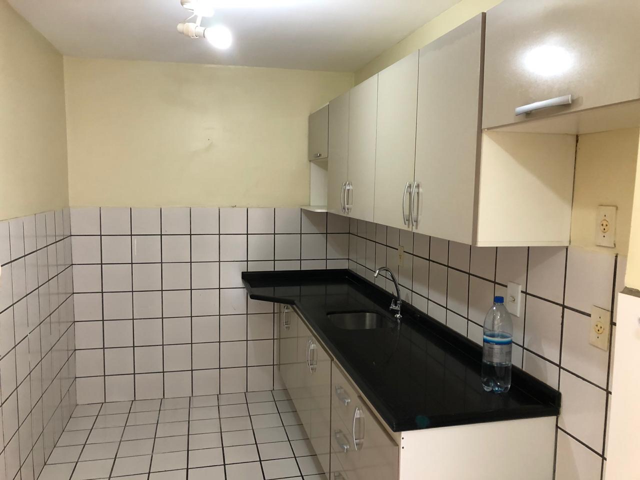 Apartamento à venda com 3 quartos, 75m² - Foto 13