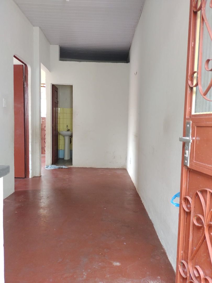 Casa à venda com 6 quartos, 400m² - Foto 6