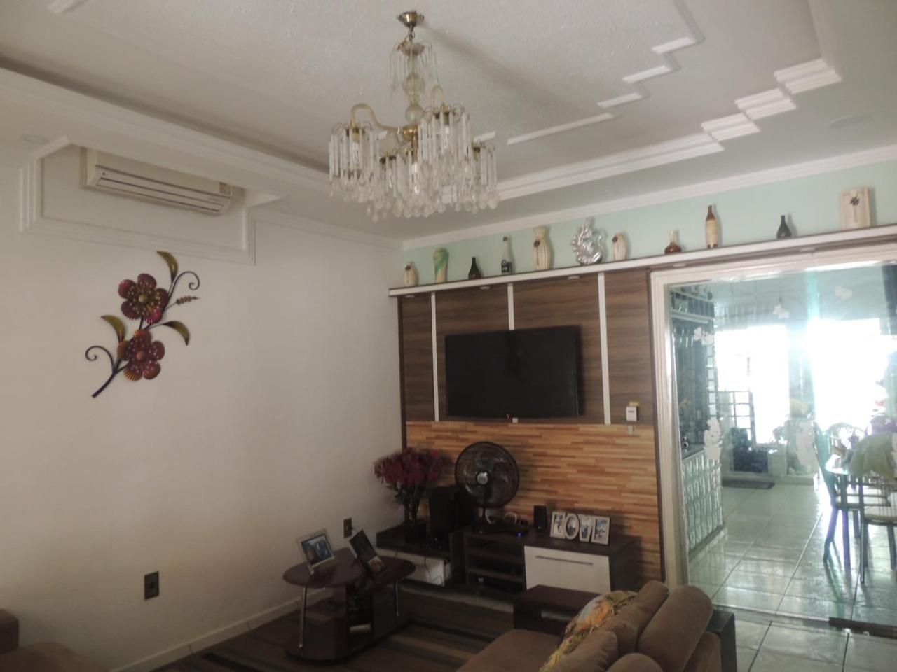 Casa com 5 dormitórios à venda, 300 m² por RS 650.000,00 - Flores - Manaus-AM