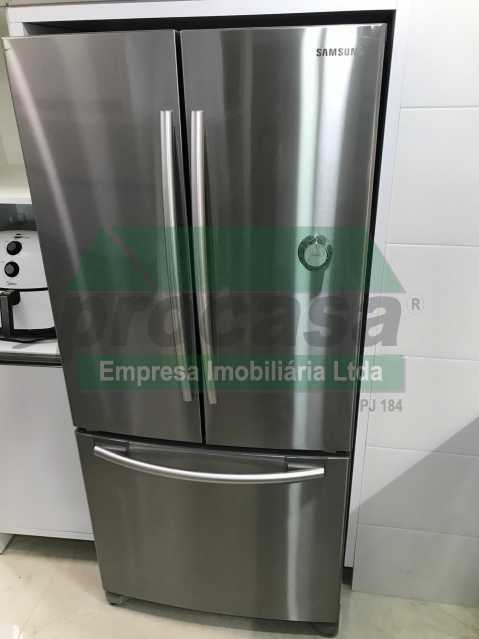 Apartamento para alugar com 3 quartos, 140m² - Foto 12