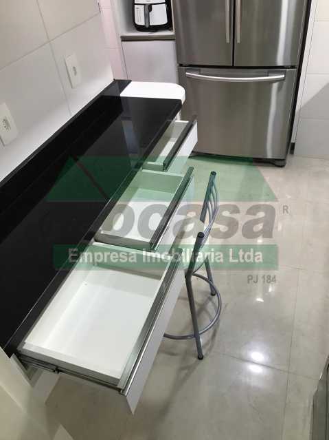 Apartamento para alugar com 3 quartos, 140m² - Foto 16