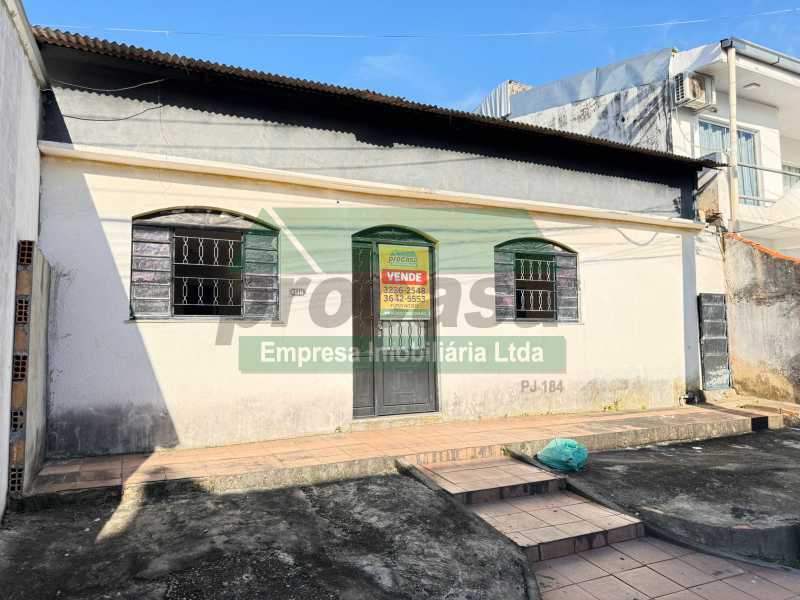 Excelente Casa Residencial ou Comercial no Bairro Adrianópolis, ideal para Clinicas